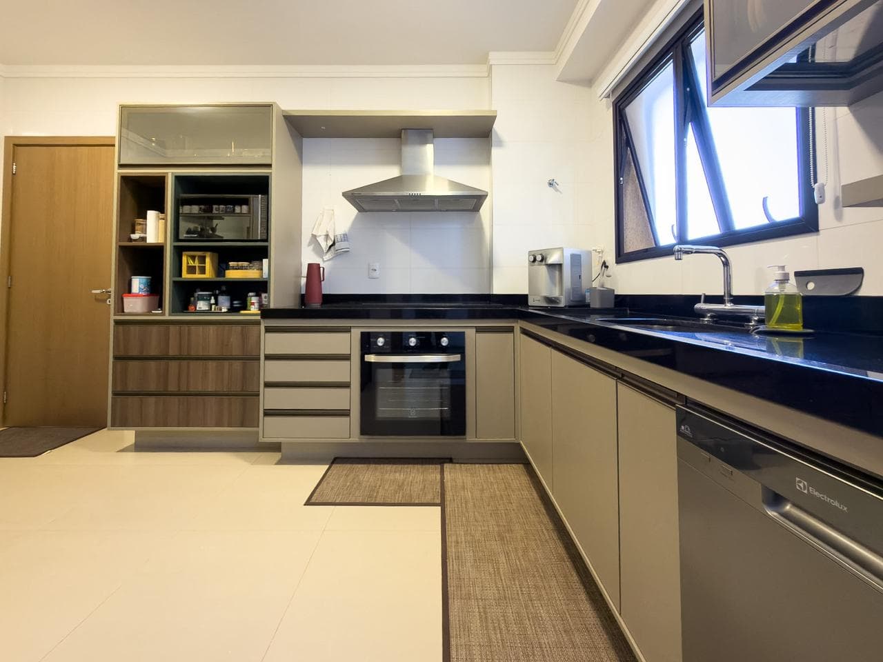 Apartamento alto padrão 4 dorms (1 suíte) com varanda gourmet e vista panorâmica - foto 14