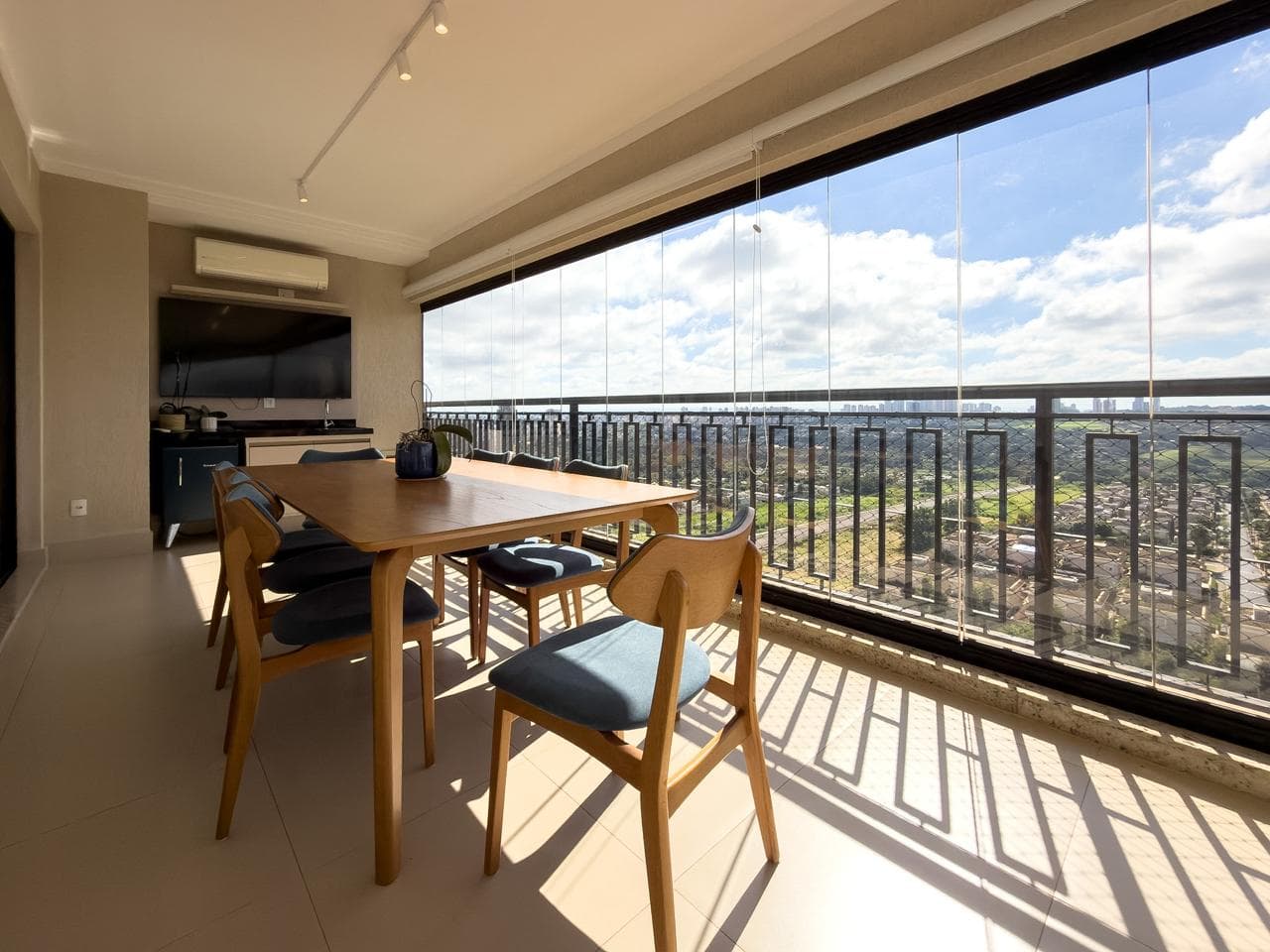 Apartamento alto padrão 4 dorms (1 suíte) com varanda gourmet e vista panorâmica - foto 19